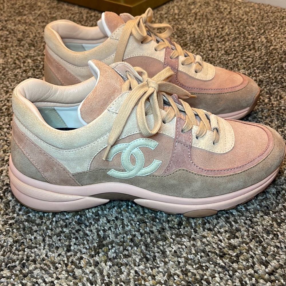 Chanel PINK & Tan 2019 Interlocking CC Logo Sneakers Size 39